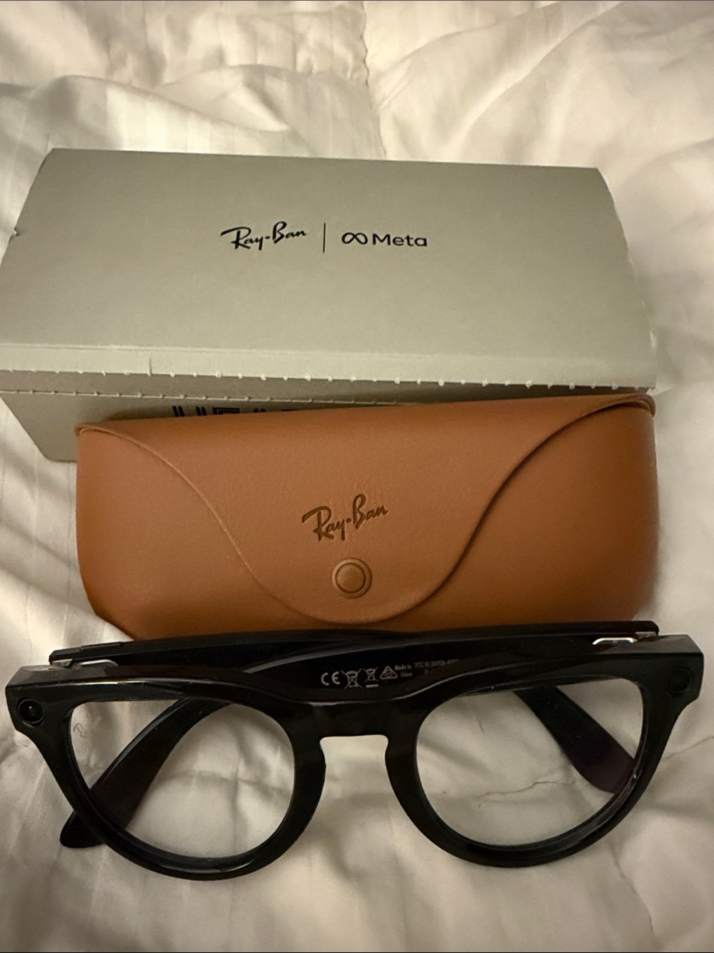 Ray-Ban Meta Headliner Gen 2 Transitions Sapphire Smart Glasses + Charging Case